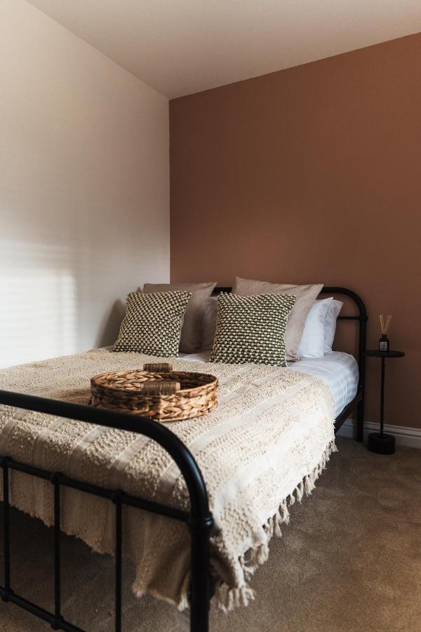 Wych Cottage, Striking 2 Bed, Parking, Ground Floor Flat - Step Free Somerton  Buitenkant foto